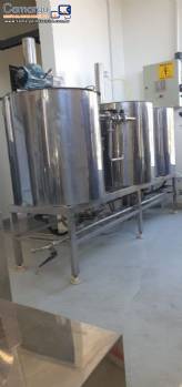 Tanques autônomos em inox tri bloco para produção de cerveja artesanal